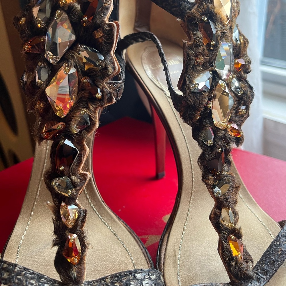 Rene Ciavilla heels with fur and crystals 
Women 2 times only!!! Size 38.5